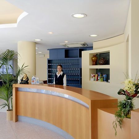 Hotel Man Лидо ди Савио Екстериор снимка